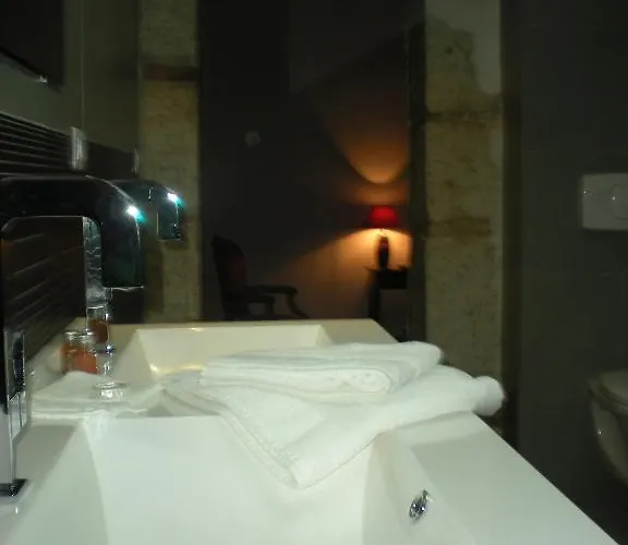 Manoir Larcouillet Merles