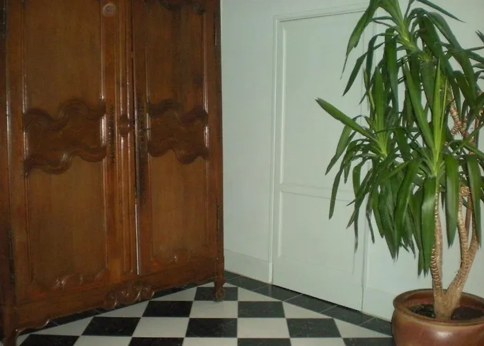 Manoir Larcouillet 3* Merles