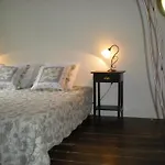 Manoir Larcouillet Merles