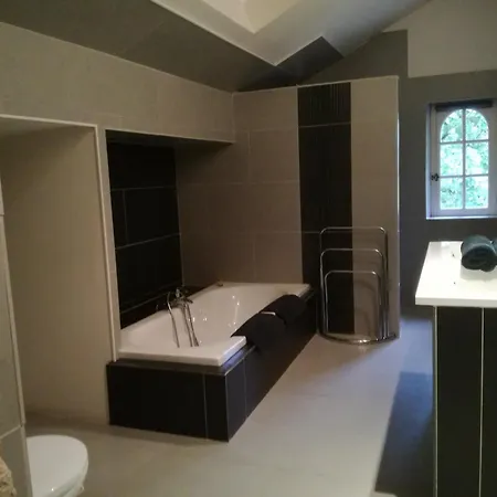 Manoir Larcouillet Couette-café