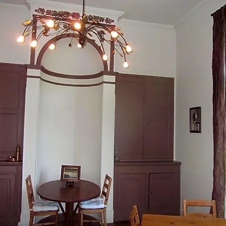 Manoir Larcouillet Couette-café Merles