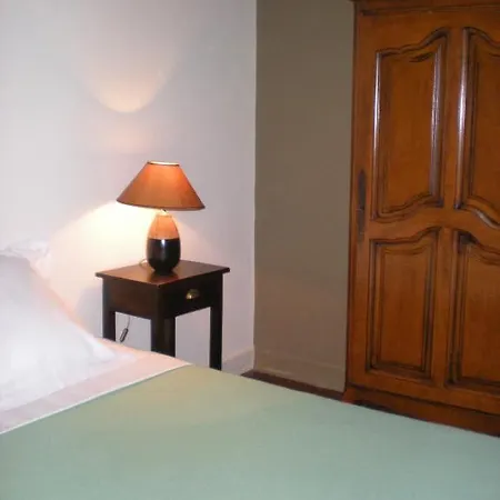 לינה וארוחת בוקר Manoir Larcouillet