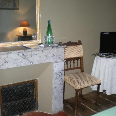 Manoir Larcouillet Couette-café Merles