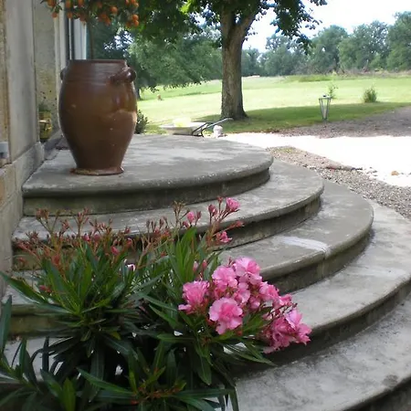 Manoir Larcouillet 3* Merles