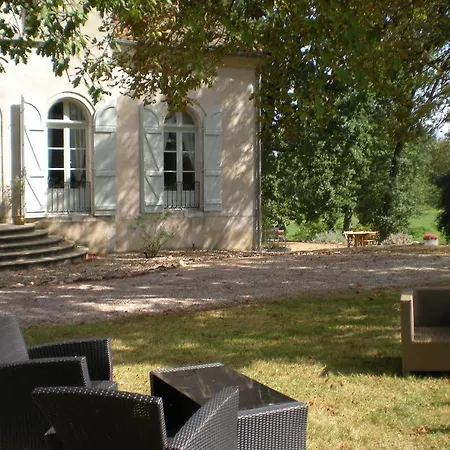 Manoir Larcouillet לינה וארוחת בוקר