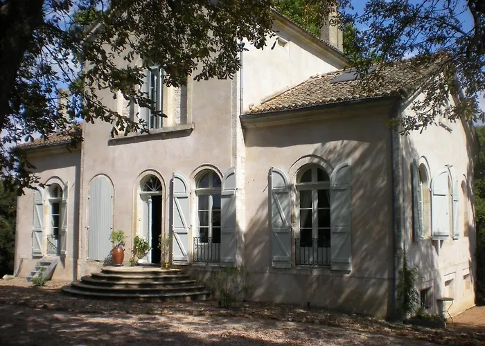 Manoir Larcouillet Bed & Breakfast